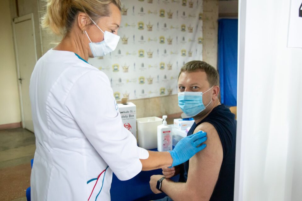 Володимир Труш двічі хворів на ковід, а сьогодні вакцинувався