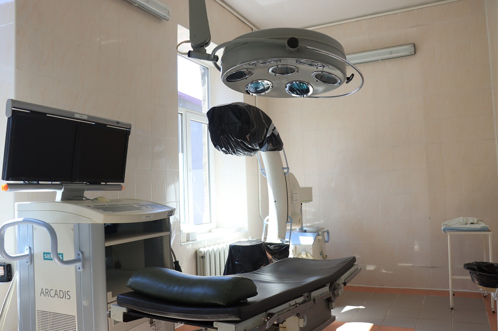 Завдяки сучасному апарату медики Зборівської лікарні проводять надскладні операції (ФОТО, ВІДЕО)