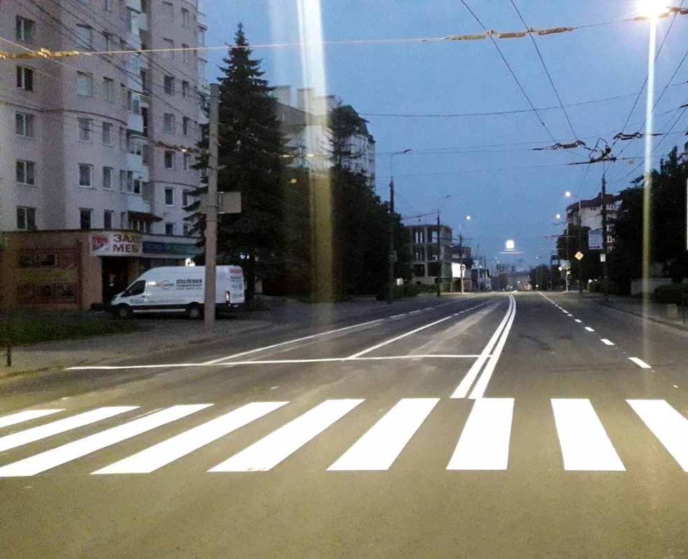 У Тернополі на одному із перехресть діє нова схема проїзду: стало краще? (ФОТО)