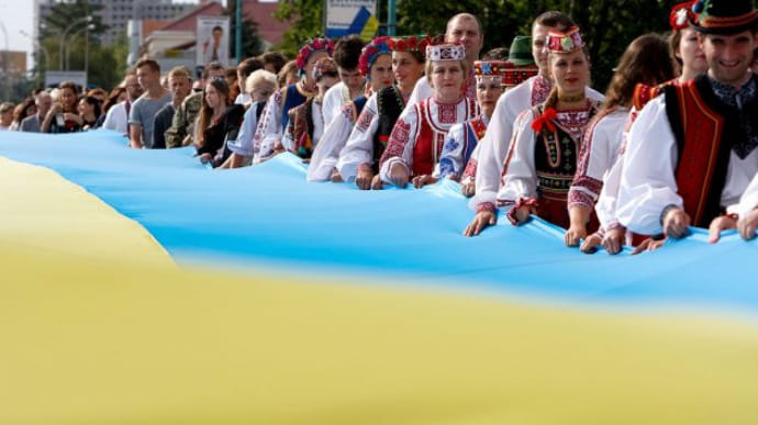 Дослідження: що українці вважають символами держави за 30 років