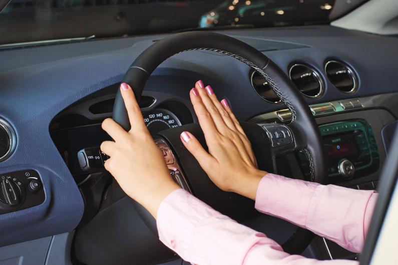 На Лановеччині п’яна 18-річна дівчина викрала автомобіль, щоб покататися
