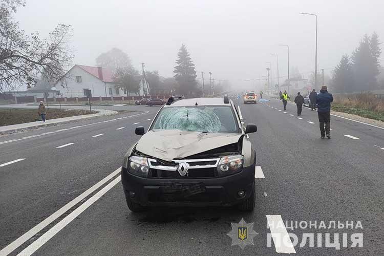 На Козівщині водій на “Рено” збив на смерть чоловіка (ФОТО)