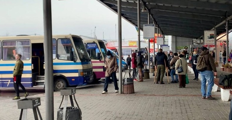 Через нові карантинні обмеження з Тернополя не виїхали 60% автобусів міжобласного сполучення